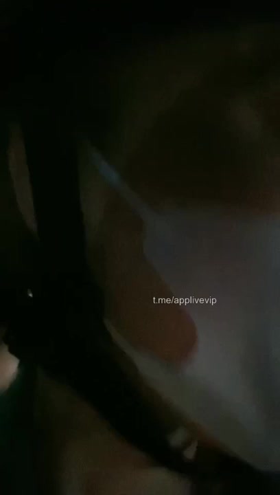 Anh Grab may mắn nhất hôm nay chở đúng dâm nữ