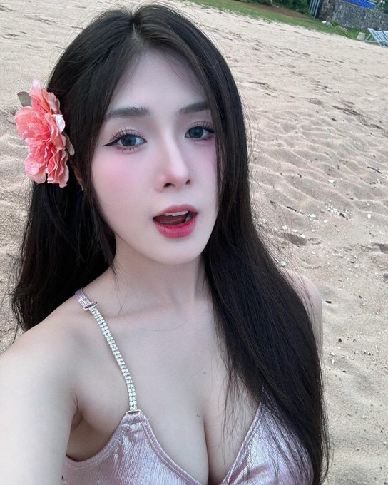 Xinh thế này mà anh nỡ lòng giật tóc đẩy xe bò