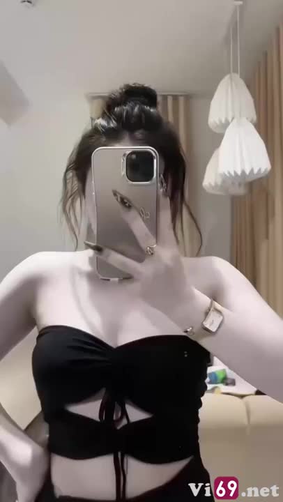 Thanh Trúc chủ spa Biên Hòa lộ clip threesome với người yêu và bạn thân