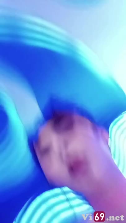 Mới 69 bú liếm vét máng thôi mà em đã phê cứng hết cả người