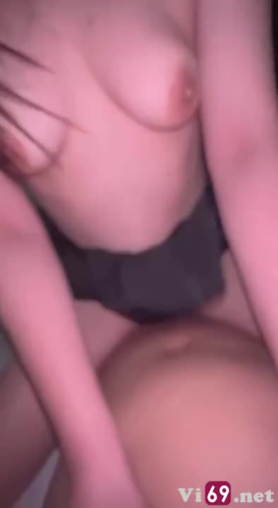 Em phê quá mang anh ra làm công cụ xả đồ