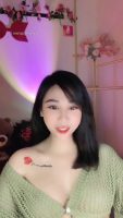 Là người yêu âm nhạc, tôi đặc biệt chú ý đến cặp loa của em này