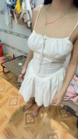 Giúp em người yêu chọn đồ đi họp lớp