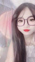 Nhibaby đầu ti mới nhú bằng 2 con ốc vít