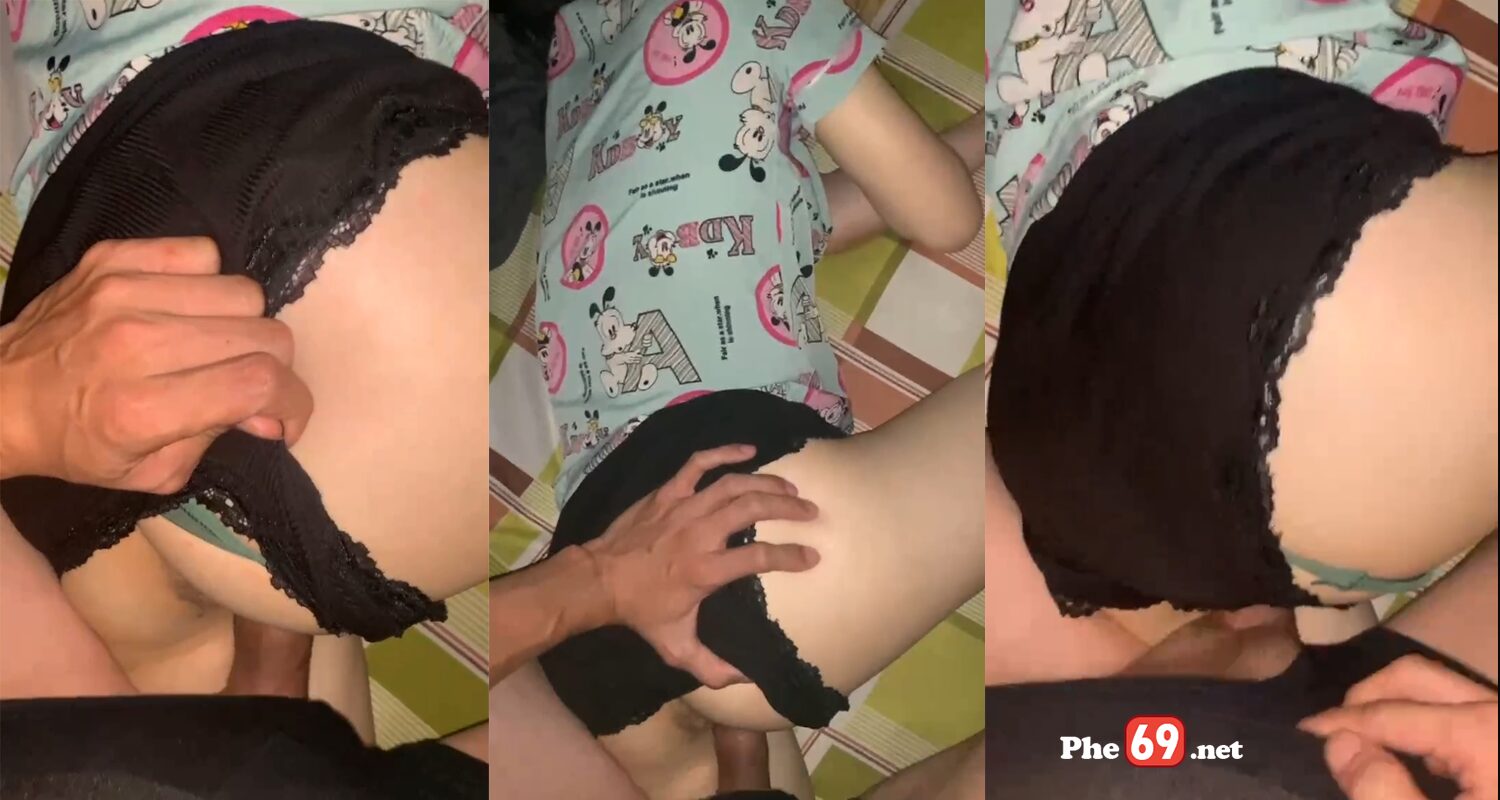 Địt vợ trong cơn giận dỗi, địt thì vẫn cho nhưng giận thì vẫn giận