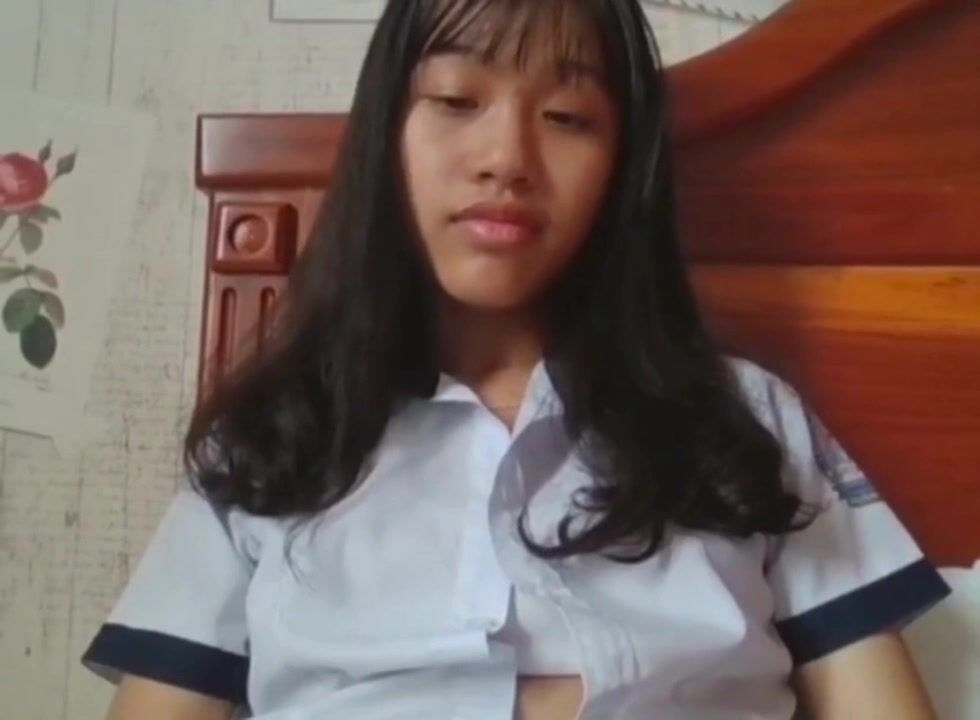 Gạ e rau non sinh viên mới quen k bt móc dạy cho e cách móc rồi bắt cạo lông lồn xem bím p3