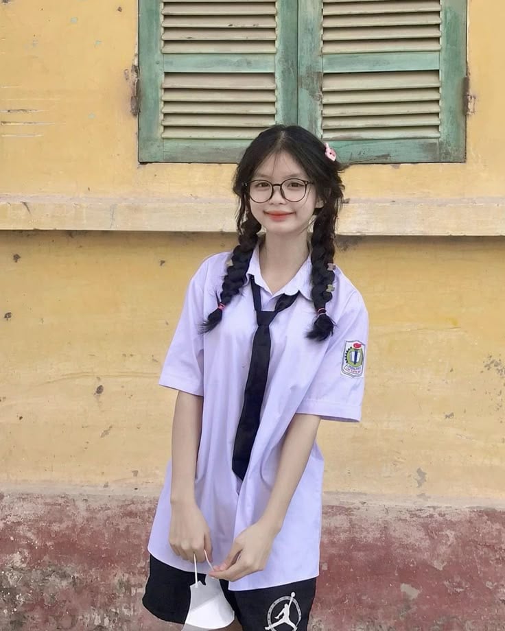 Lột đồ bé sinh viên bằng AI phần 26