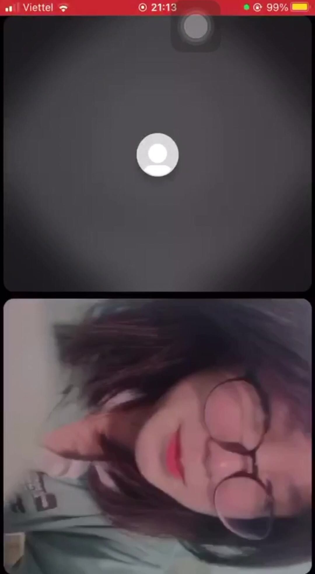 Chat sex với bé đang nứng thì mẹ em vào