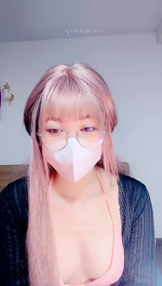 Bé Nọng không cần tình chỉ cần tiền và cu to là sướng