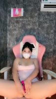 Idol Ly Xù 2k đã quay trở lại nhưng con bướm thâm hơn lần trước