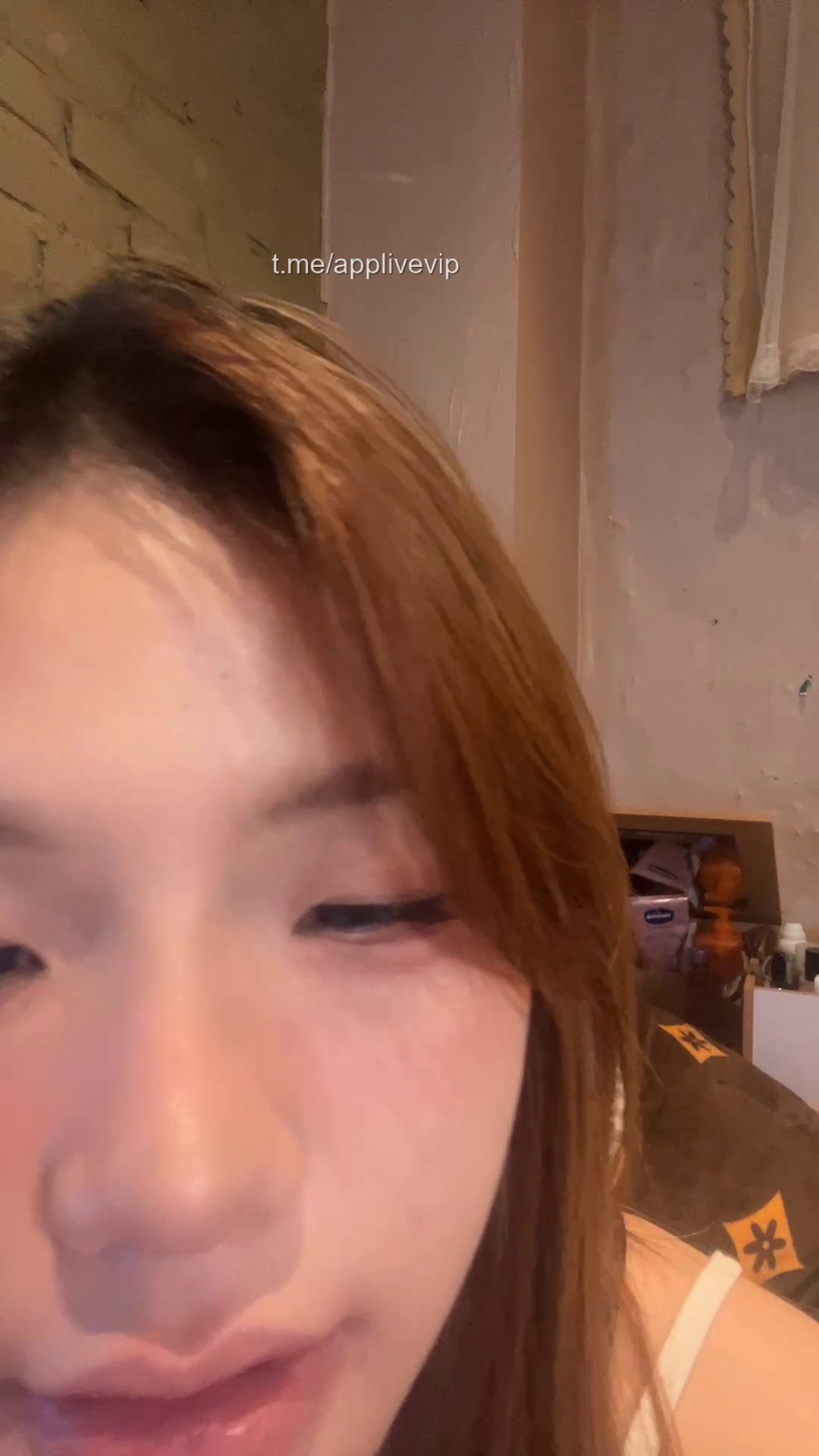 Hot Tiktoker Lanxinhyeu và màn lắc vếu huyền thoại cực chill