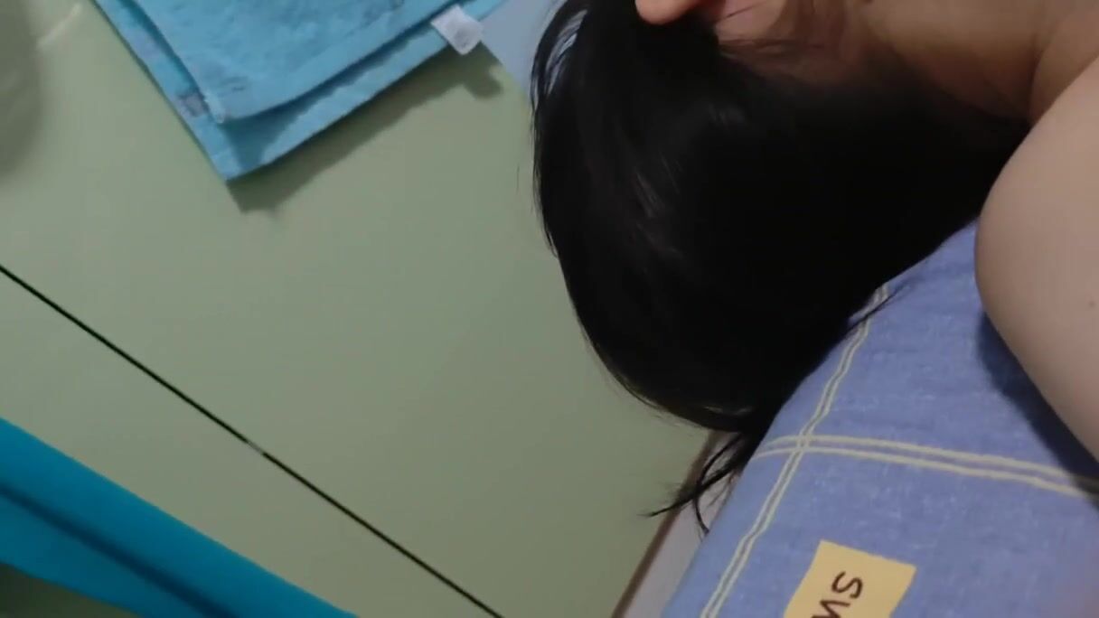 gái xinh 2k6 mới chia tay người yêu là lại lộ clip sex