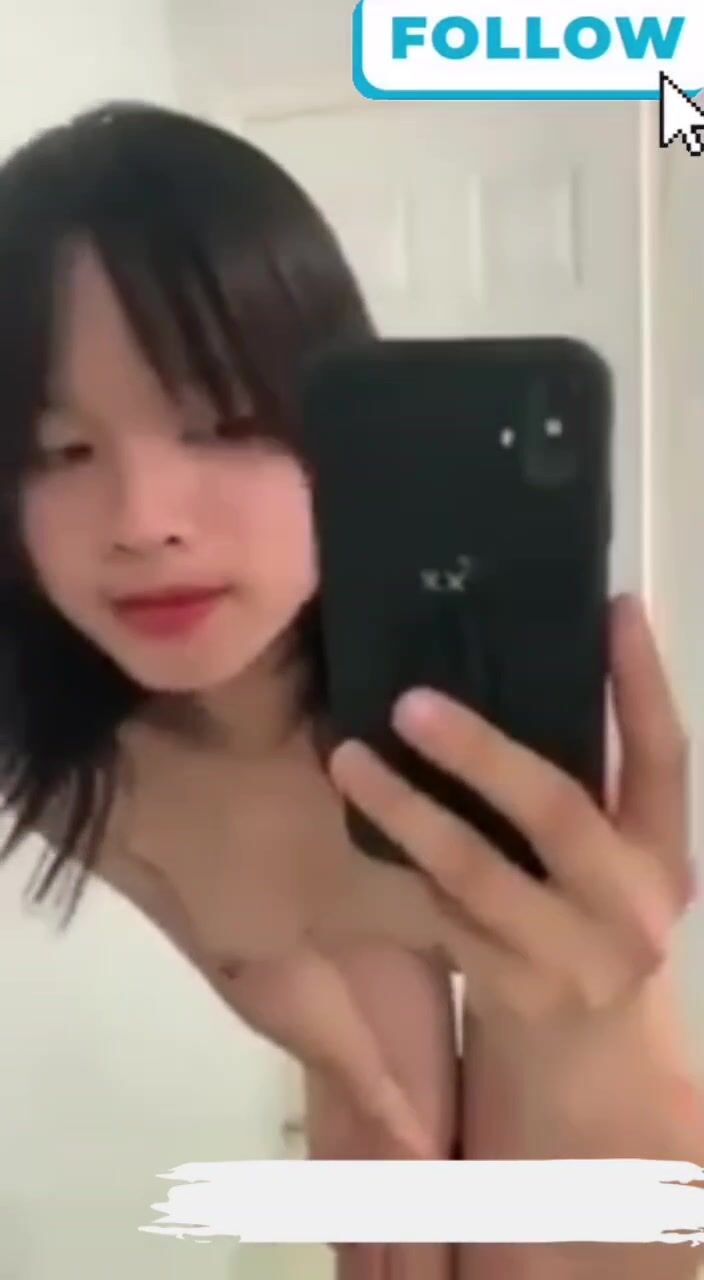 Em sinh viên vừa đi học về đã phải show hàng cho ny xem
