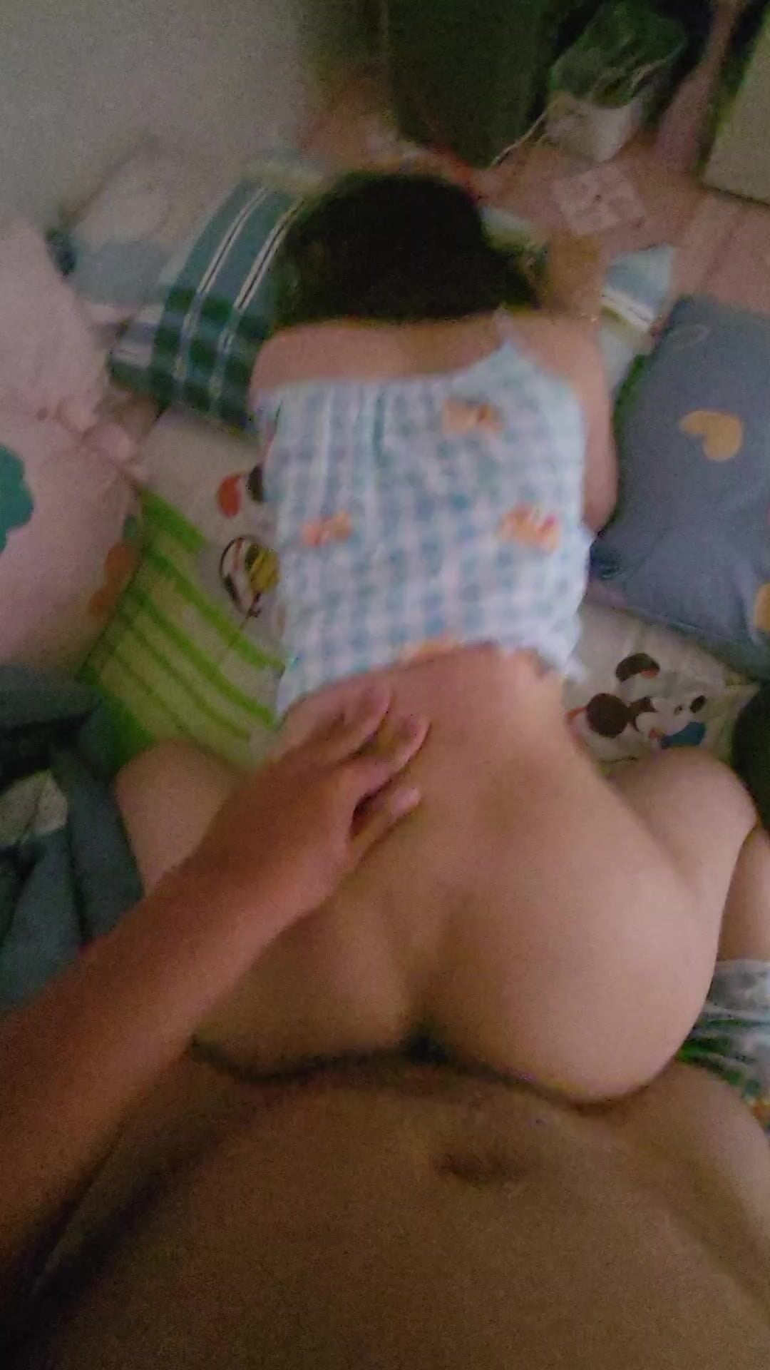 cạn tinh với cái thân hình nhỏ nhắn này của em sinh viên năm nhất