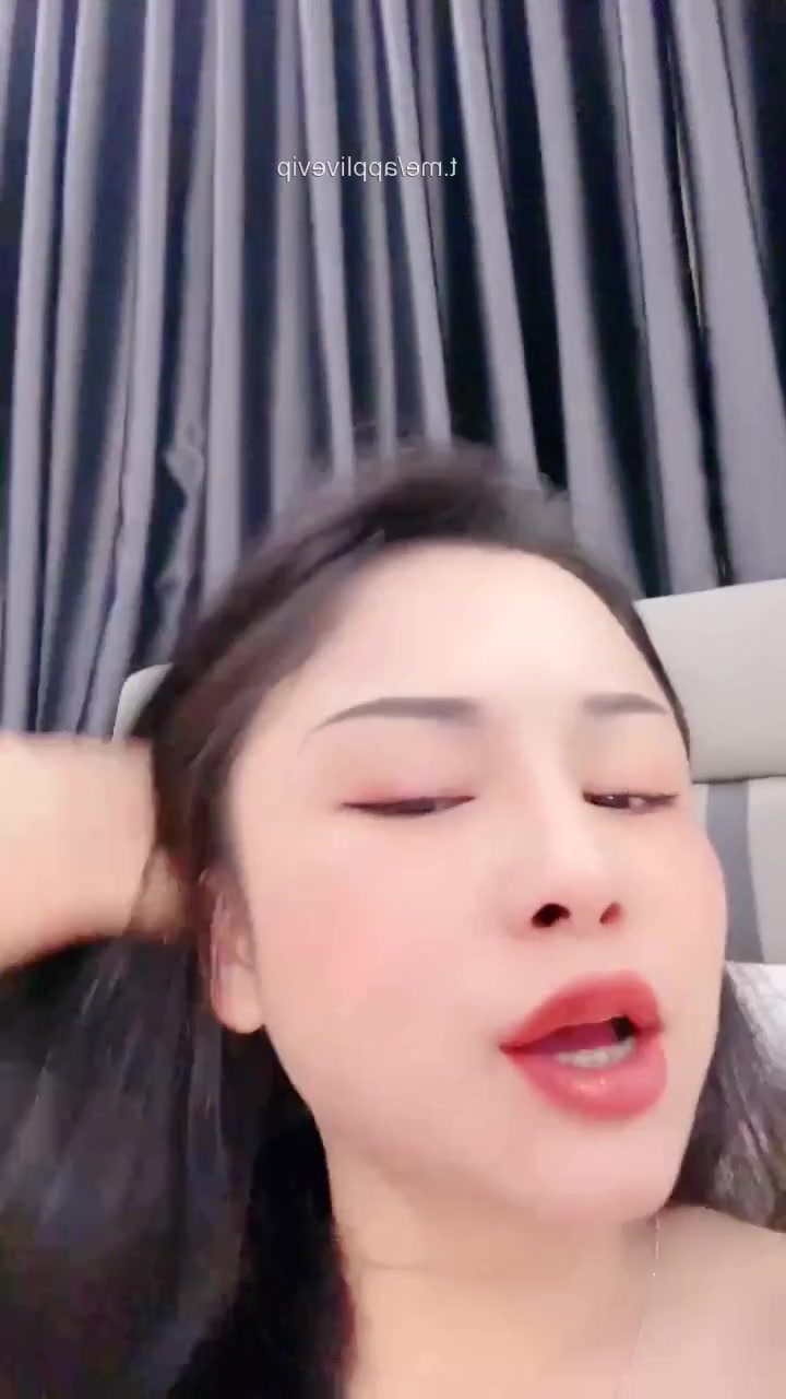 Em Linh Nhi chỉ nhớ mỗi cặc của anh Lực thôi