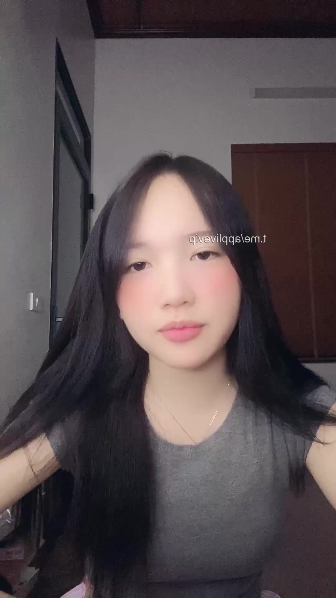 Không biết MaiLinhk cởi ra có ngon không mà nổ giá rổ kinh thế