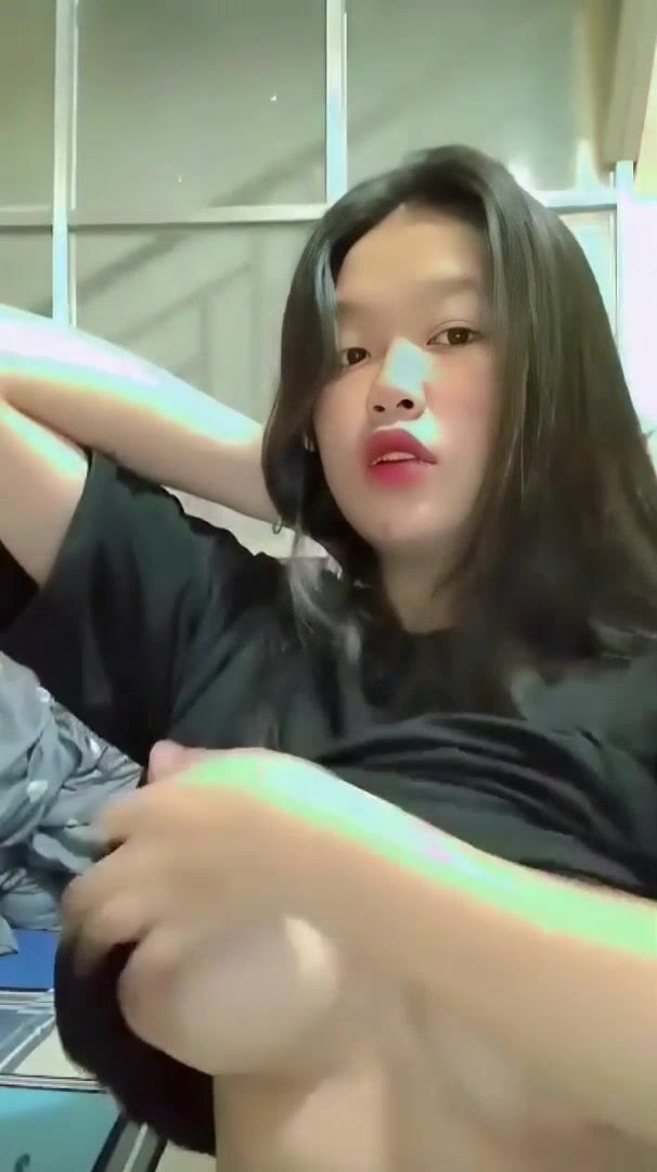 Mai Phương lồn đầy nước dâm đãng phần 1 2