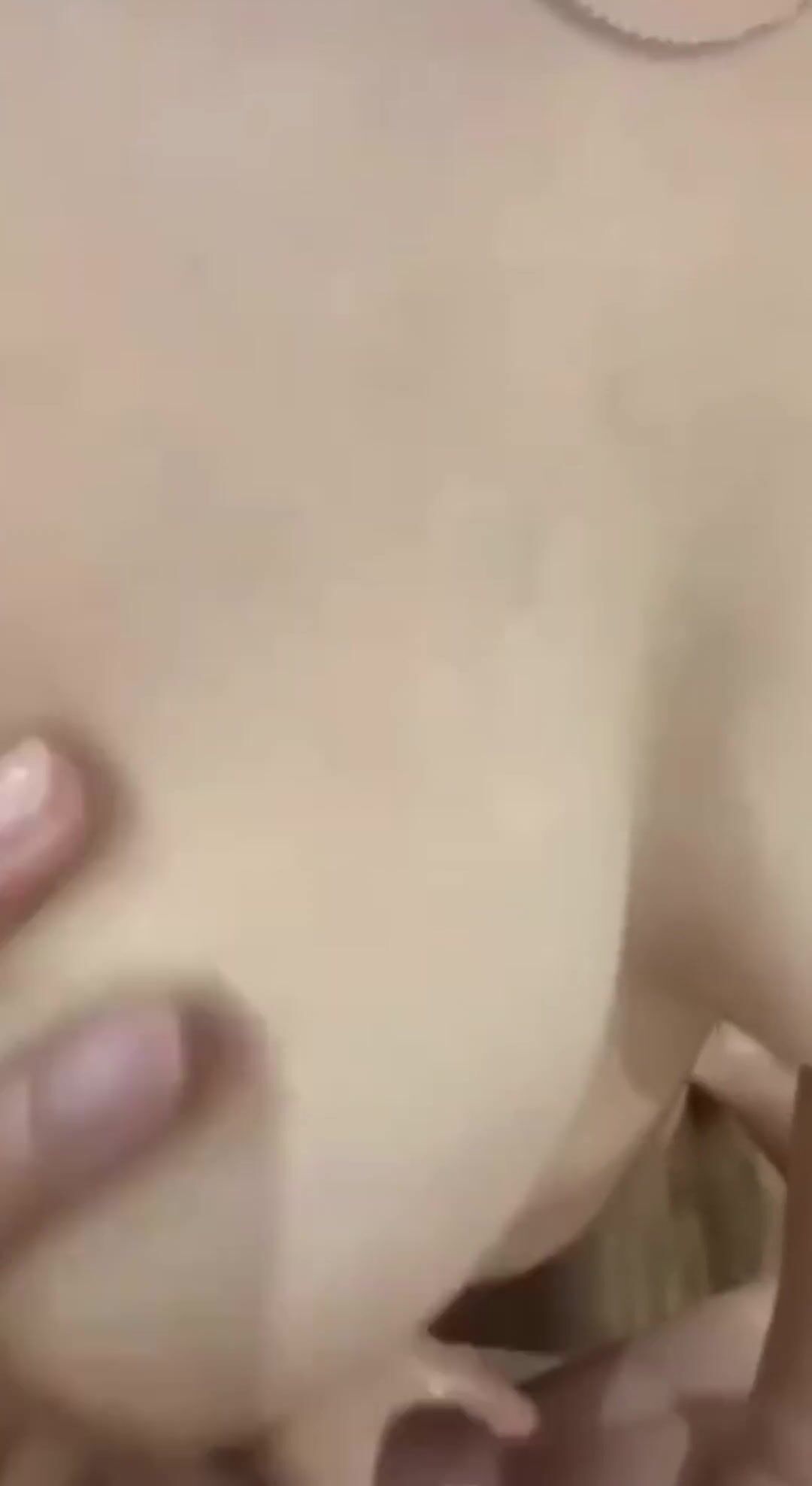 Em ghệ mới quen vú bự bím múp có kĩ năng bú cu cực cao đụ lồn bót sướng quá trời