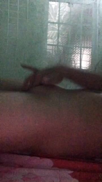 Sáng dậy là bé sinh viên xoa lồn cho bớt nứng