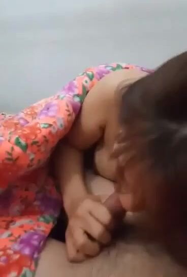 cặp vợ chồng mới cưới cứ rảnh là đụ