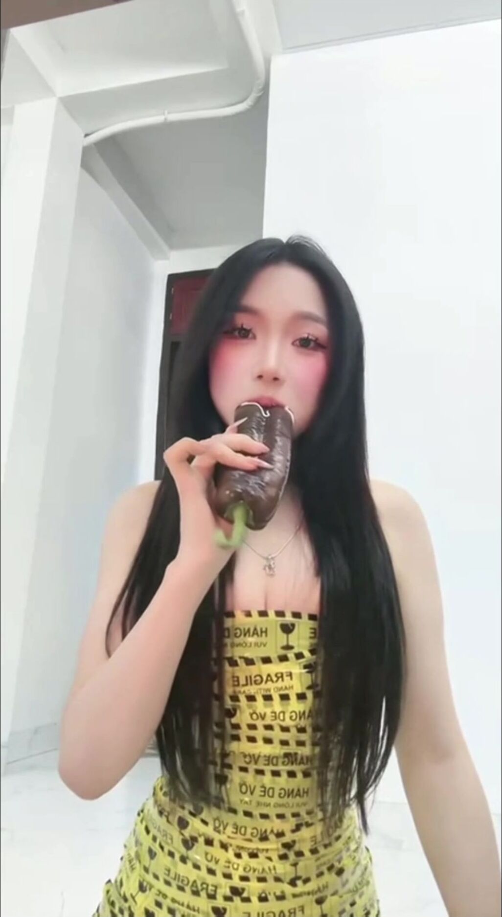 tiktok ker thì cũng lộ clip mà thôi